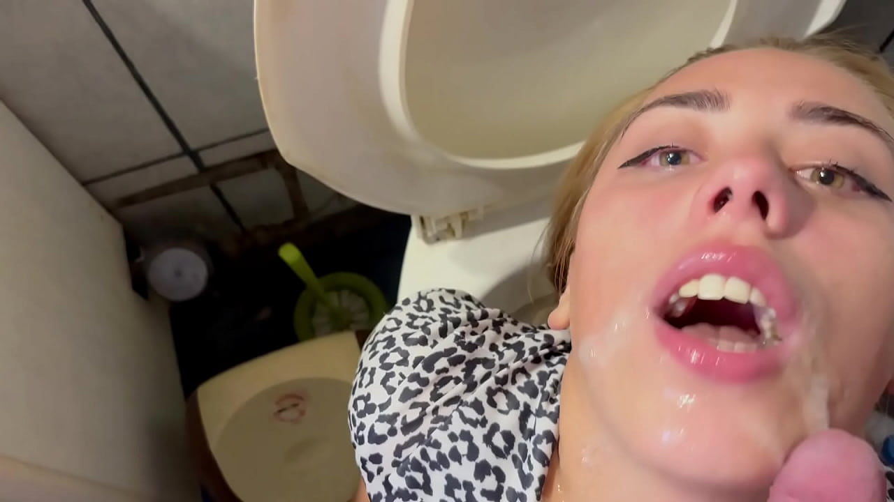 OMG I pee On her I cum on Her I and She cannot Stop begging for Throatfuck