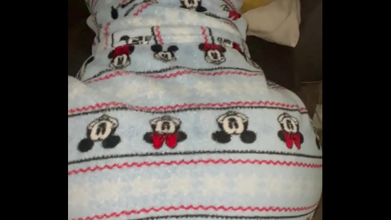 Step mom young suck good he’s dick and he fuck her, in the end he finish creampie