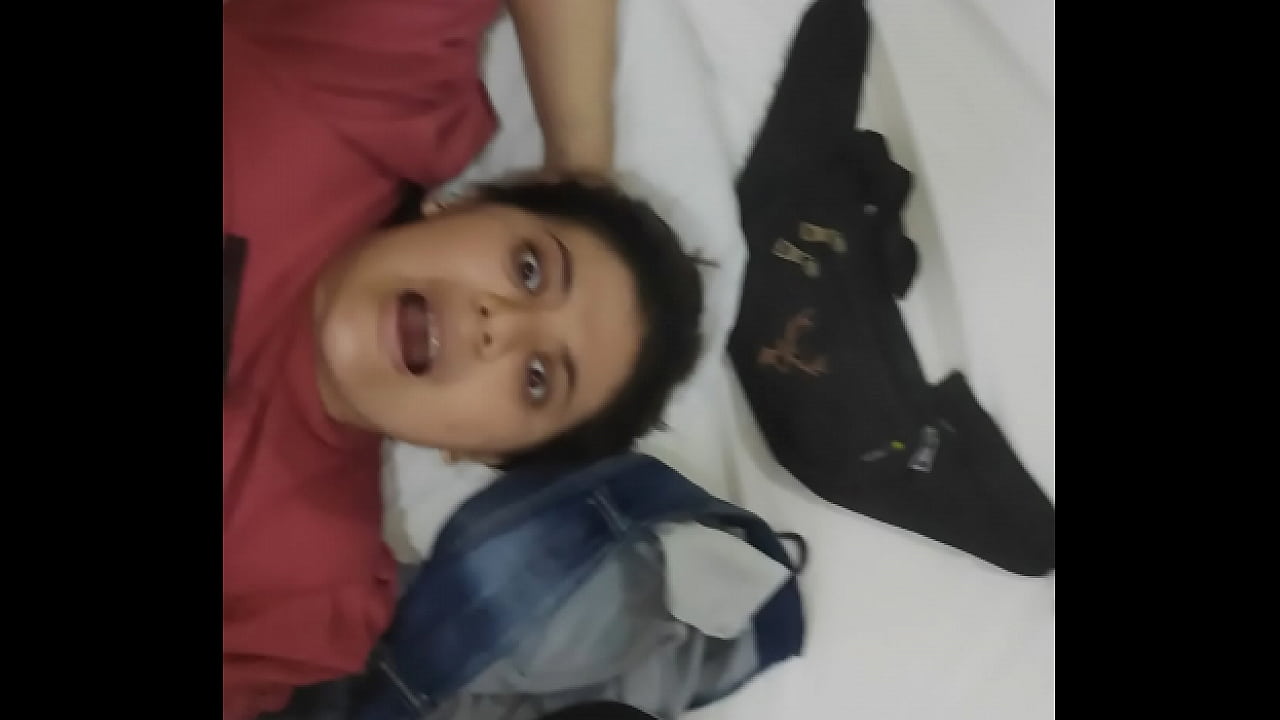 DESTRUYENDO EL ANO DE LA RUBIA DE OJOS CLAROS.